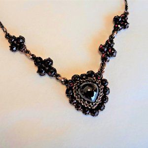 Antique heart pendant necklace